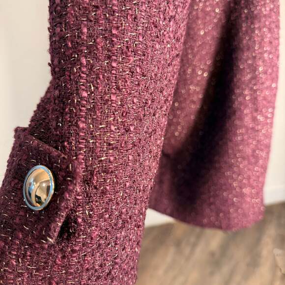 Ann Taylor - Picture 4 of 8